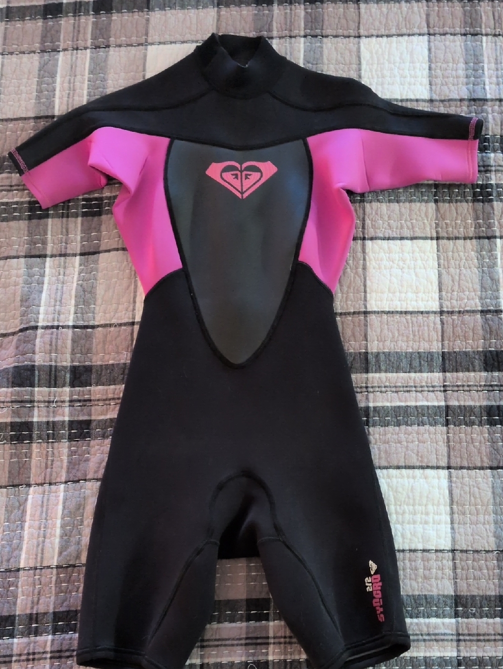 Roxy Women's Shorty Wetsuit in Black and Pink